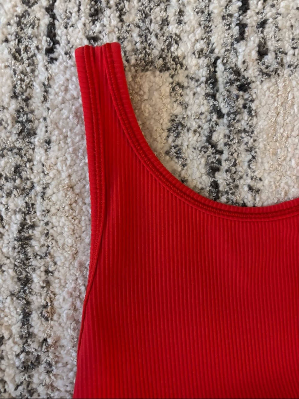 Lululemon Red Ribbed Cropped Tank Top - Picture 3 of 5